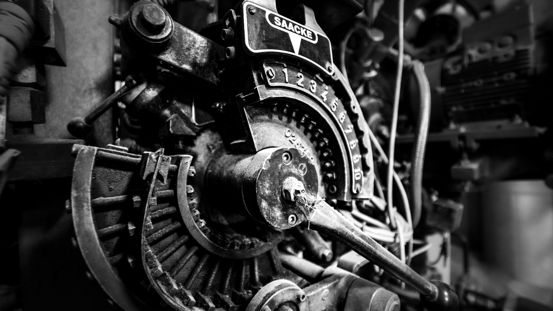 Closeup photo of gray engine.